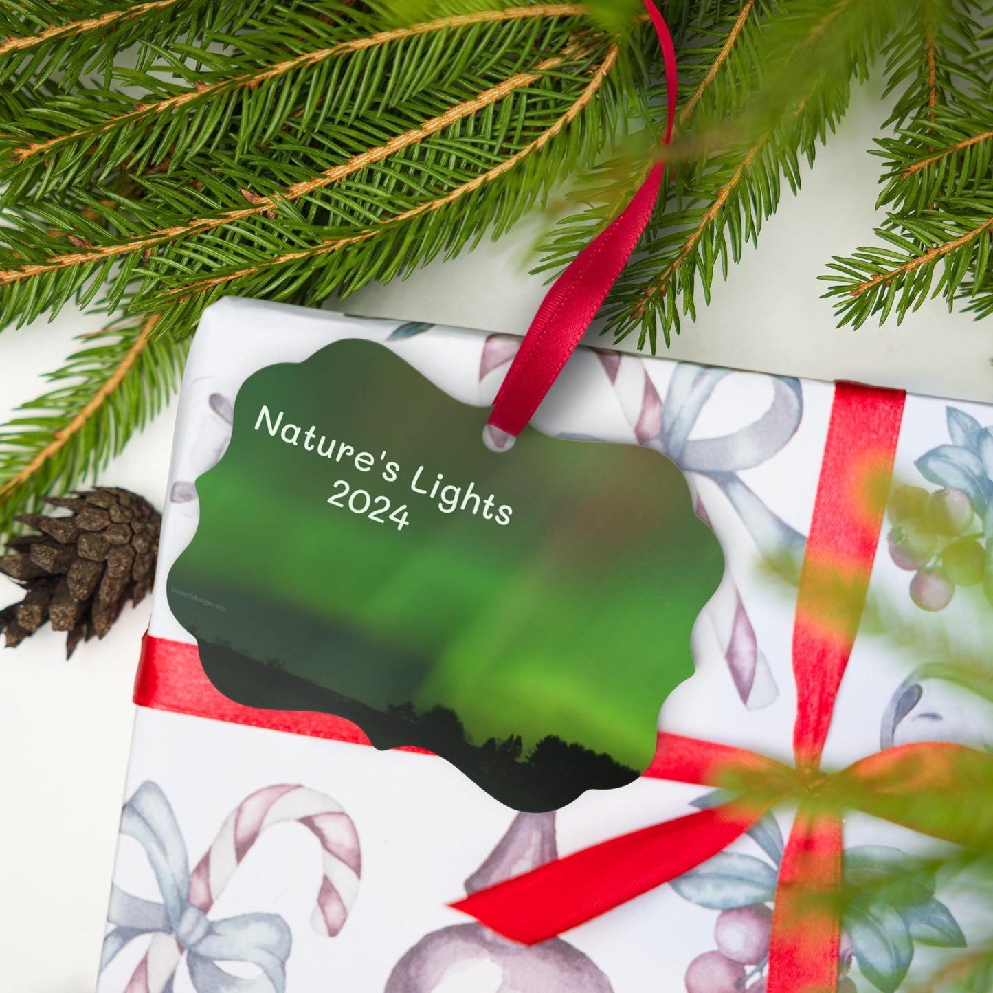 Metal ornament northern lights | Nature's lights | ornament aurora | aurora borealis | tree ornament | Christmas ornament